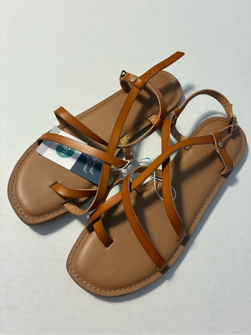 NWT Universal Thread Women’s Kailey Cognac Brown Tan Strappy Sandals size 9.5 - Picture 2 of 8